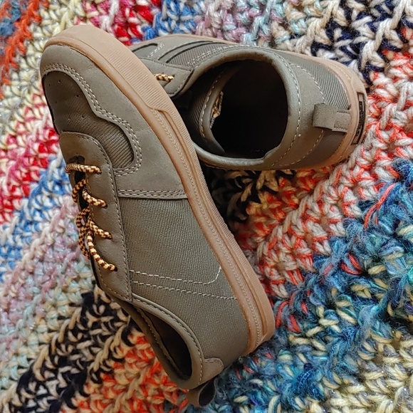 💚TODDLER OSHKOSH CASUAL SHOE - Picture 3 of 11